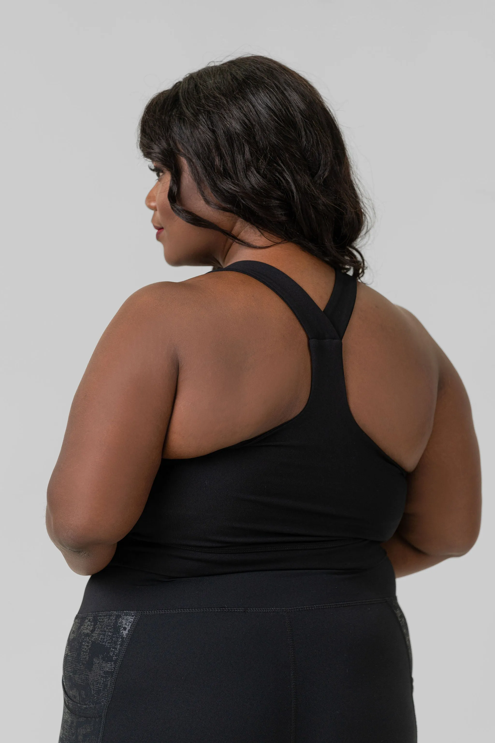 OVERLAY Y-BACK SPORTS BRA