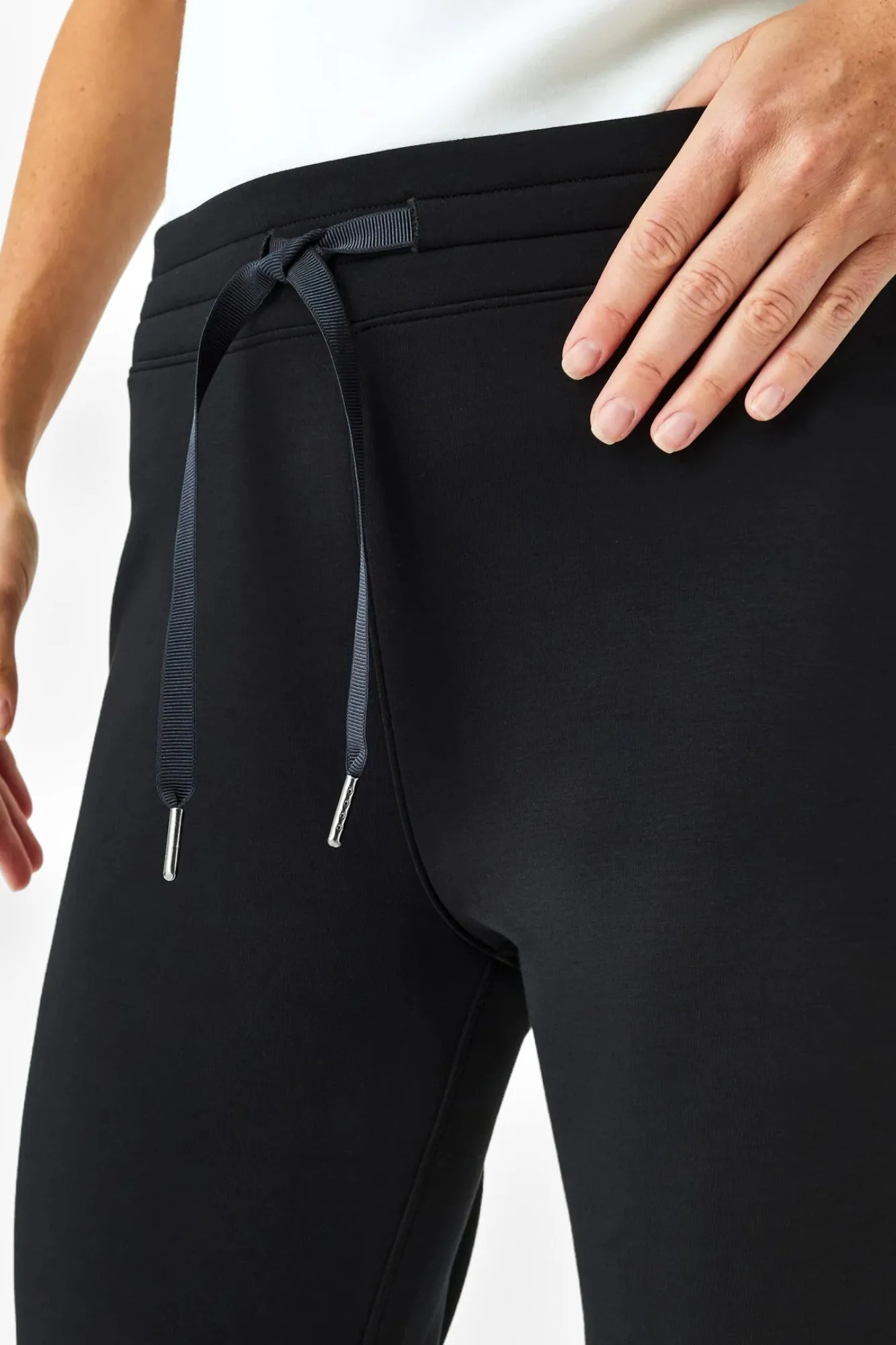 Spanx AirEssential Very Black Tapered Pant